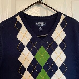 Men’s XL Aeropostale argyle vest Navy w/ cream/green diamonds & gold x pattern